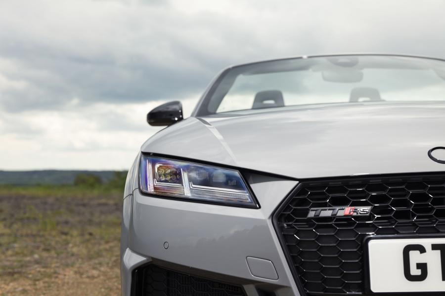 Детали экстерьера Audi TT RS Roadster (8S) 2019 года  (UK) (фото 15 из 36)